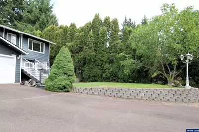 2511 Robinhood Ln NW, Albany, OR 97321 - Photo 3