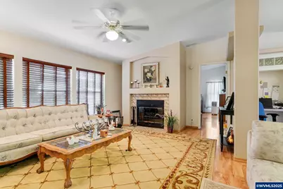 773 S Grice Lp, Jefferson, OR 97352 - Photo 7