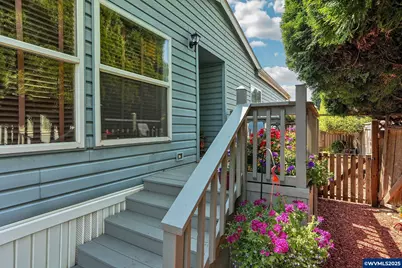 773 S Grice Lp, Jefferson, OR 97352 - Photo 3