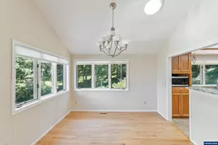 2545 NW Windsor Pl, Corvallis, OR 97330 - Photo 7