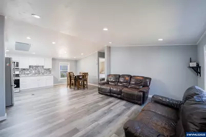 124 Carmel Dr, Aumsville, OR 97325 - Photo 5