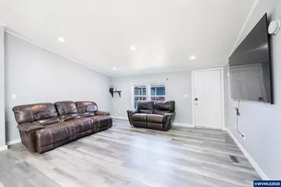 124 Carmel Dr, Aumsville, OR 97325 - Photo 3