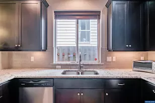 2414 Cherry Blossom Dr NW, Salem, OR 97304 - Photo 13