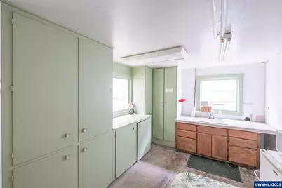 55 Q St, Cottage Grove, OR 97424 - Photo 13