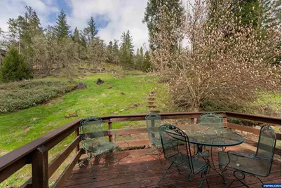 402 Northside Rd, Sutherlin, OR 97479 - Photo 7