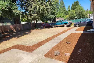 4061 Hawthorne Ave NE, Salem, OR 97301 - Photo 13