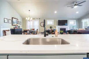 1176 Gwinn Street E, Monmouth, OR 97361 - Photo 21