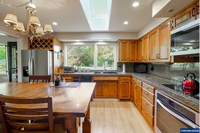 1445 Acacia Dr S, Salem, OR 97302 - Photo 13