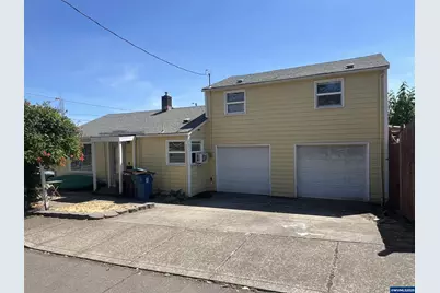 210 Hoyt St S, Salem, OR 97302 - Photo 1