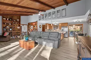 34501 Knox Butte Rd E, Albany, OR 97322 - Photo 7