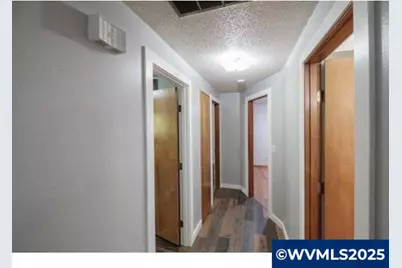 4722 Indiana Av NE, Salem, OR 97305 - Photo 17