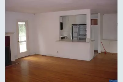 3393 Pioneer Dr SE, Salem, OR 97302 - Photo 7