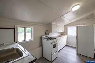 121 S Williams (125) St, Lebanon, OR 97355 - Photo 31