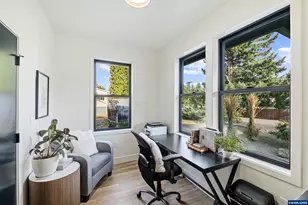 653 NW East Thornton Lake Dr, Albany, OR 97321 - Photo 5