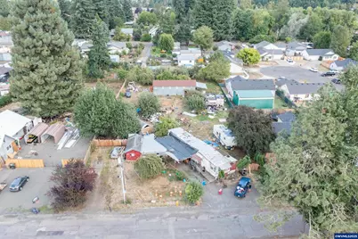 1285 46th St, Sweet Home, OR 97386 - Photo 5