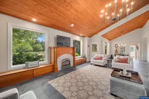 300 Reuben Boise Rd, Dallas, OR 97338 - Photo 5