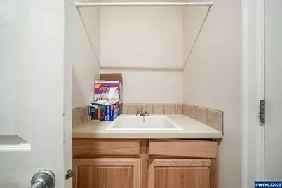 1712 SW 25th Av, Albany, OR 97321 - Photo 29