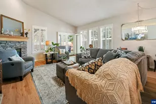 1712 SW 25th Av, Albany, OR 97321 - Photo 9