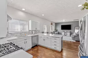 4875 Lisa St NE, Salem, OR 97305 - Photo 17