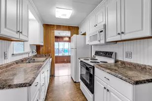 4230 Hazelgreen Rd NE, Salem, OR 97305 - Photo 31