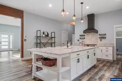 7060 NW Oak Creek Dr, Corvallis, OR 97330 - Photo 11