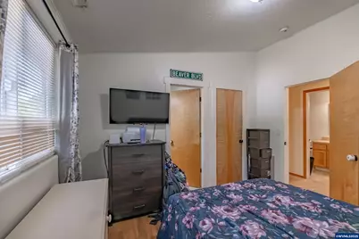 4560 Airport Ln, Sweet Home, OR 97386 - Photo 11