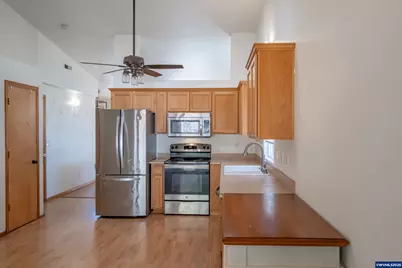 4560 Airport Ln, Sweet Home, OR 97386 - Photo 5