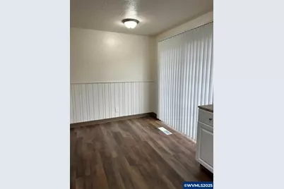 2910 Lancaster Dr NE, Salem, OR 97305 - Photo 11