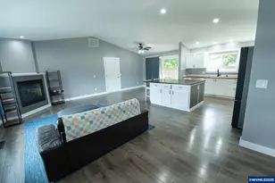 343 SE Hankel St, Dallas, OR 97338 - Photo 3