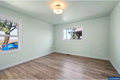 24315 Peoria Rd, Harrisburg, OR 97446 - Photo 17