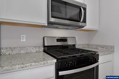 1211 Parkside Av, Woodburn, OR 97071 - Photo 7