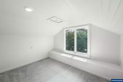 1078 Young St, Woodburn, OR 97071 - Photo 31