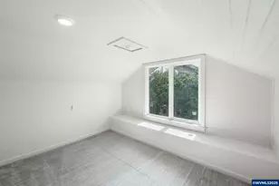 1078 Young St, Woodburn, OR 97071 - Photo 31