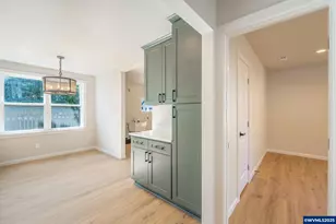 1078 Young St, Woodburn, OR 97071 - Photo 17