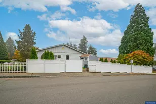 810 22nd Ave NW, Salem, OR 97304 - Photo 49