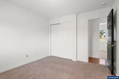 2235 Hoyt St SE, Salem, OR 97302 - Photo 11