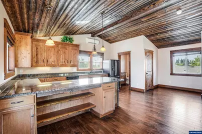 3795 Blossom Dr NE, Salem, OR 97305 - Photo 27