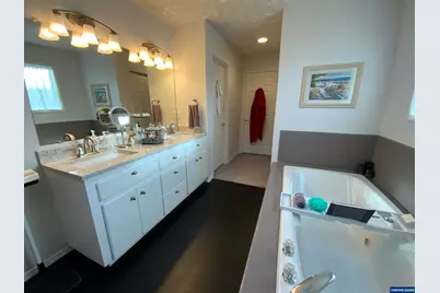 1553 Ammon NW St, Salem, OR 97304 - Photo 27