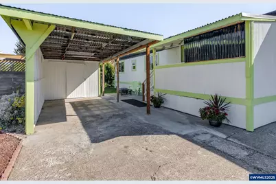 612 N Cascade #23 Dr, Woodburn, OR 97071 - Photo 3