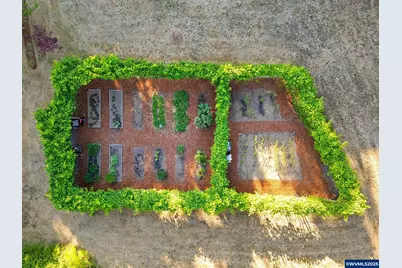 19875 SW Meadow View Dr, McMinnville, OR 97128 - Photo 47