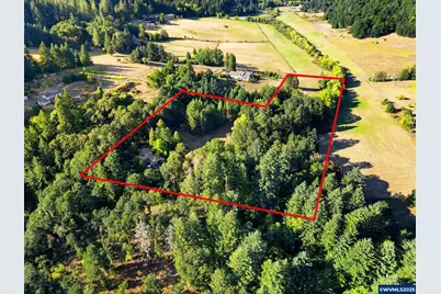 19875 SW Meadow View Dr, McMinnville, OR 97128 - Photo 49