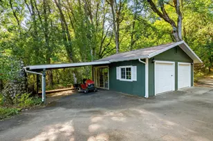 19875 SW Meadow View Dr, McMinnville, OR 97128 - Photo 39