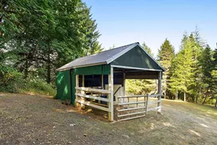 19875 SW Meadow View Dr, McMinnville, OR 97128 - Photo 45