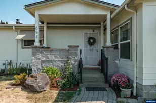 698 Royalty Cir NE, Salem, OR 97301 - Photo 31