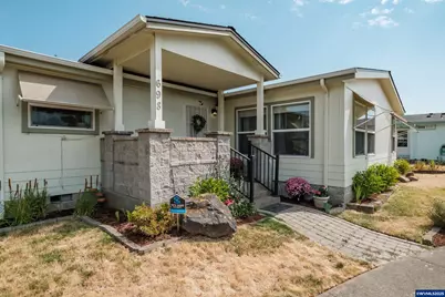 698 Royalty Cir NE, Salem, OR 97301 - Photo 29