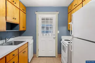 1720 NW Division Street &amp 1679 NW Highland Dr St, Corvallis, OR 97330 - Photo 15