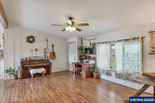 36280 Airport Dr, Lebanon, OR 97355 - Photo 11