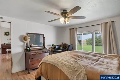 36280 Airport Dr, Lebanon, OR 97355 - Photo 25