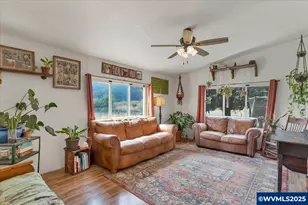 36280 Airport Dr, Lebanon, OR 97355 - Photo 17