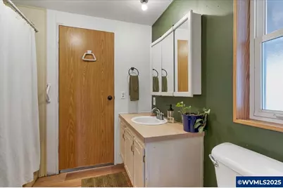 36280 Airport Dr, Lebanon, OR 97355 - Photo 27